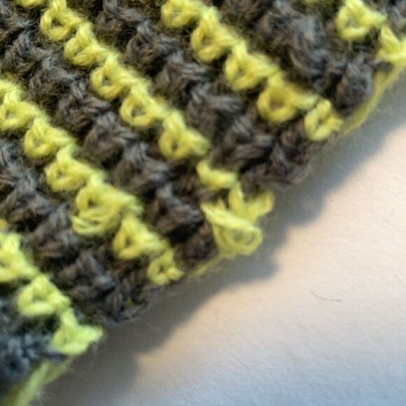 Eddie Bauer stripe convertible 3 button knit scarf - Picture 13 of 13